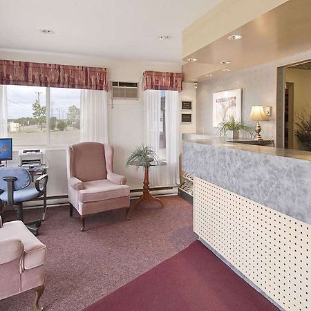 Hotel Ramada Limited Dawson Creek Interior foto