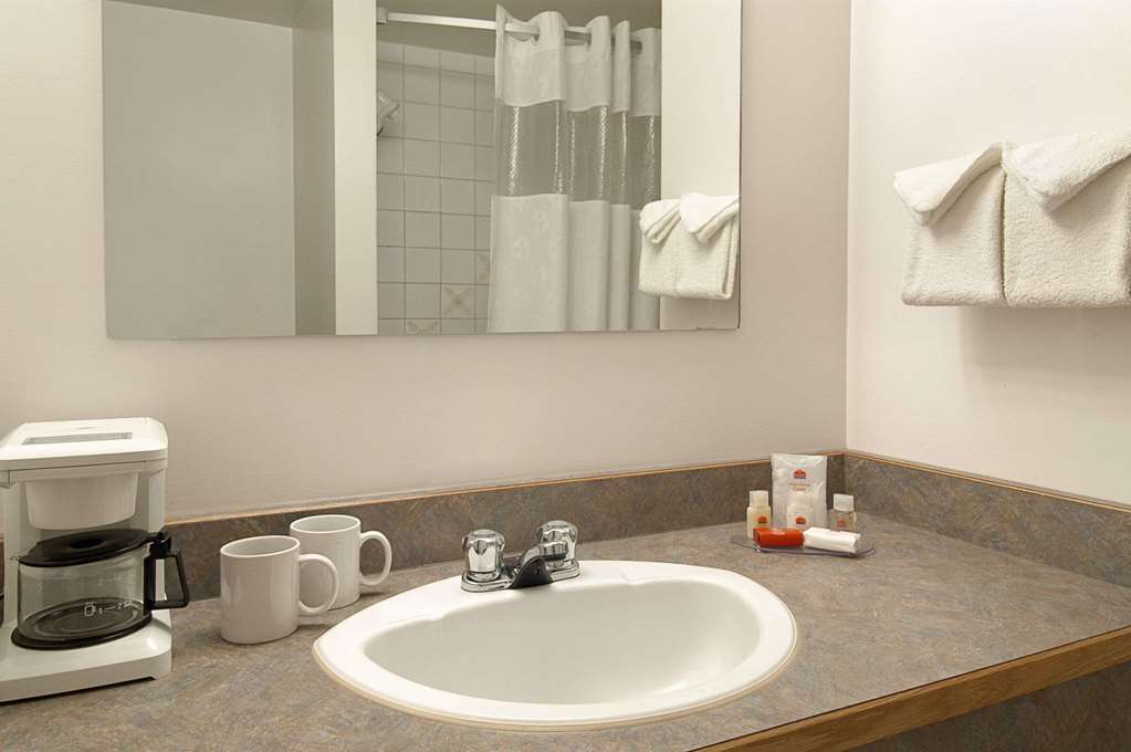 Hotel Ramada Limited Dawson Creek Zimmer foto