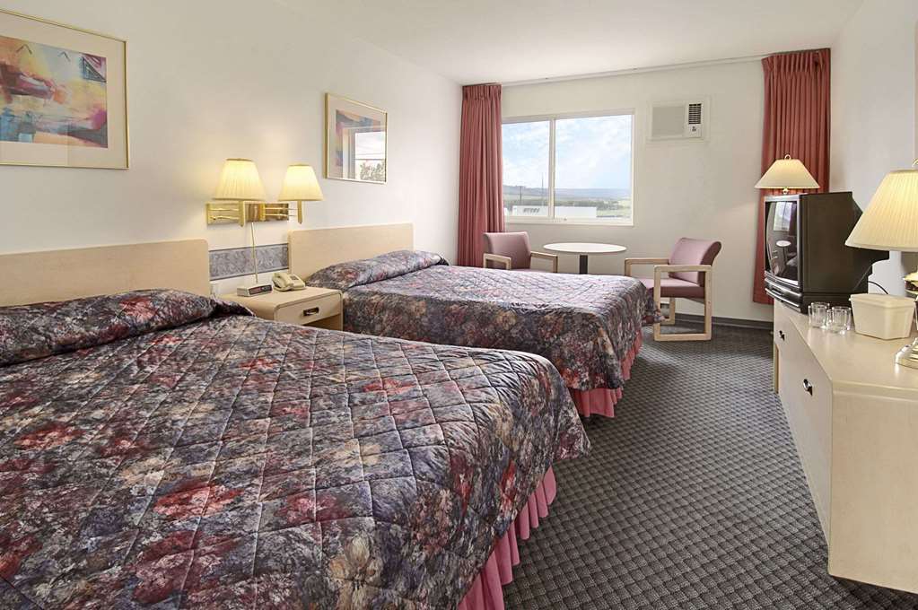 Hotel Ramada Limited Dawson Creek Zimmer foto